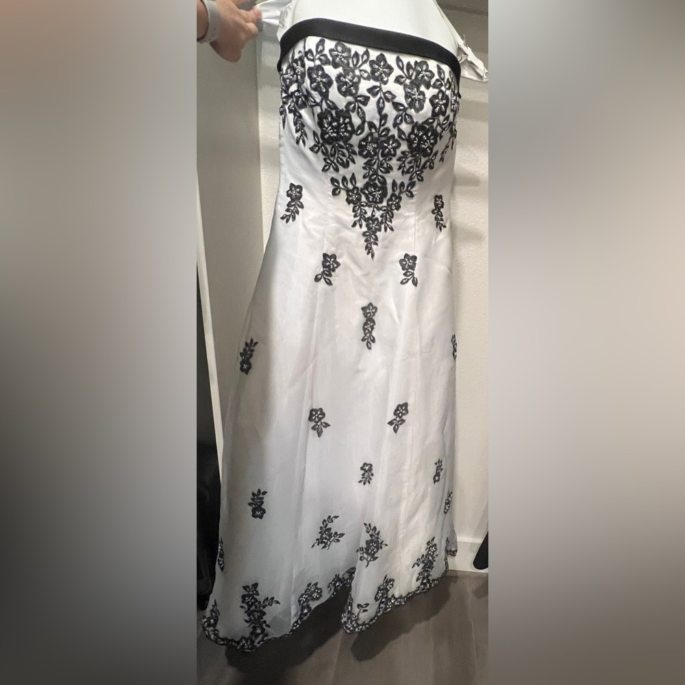 DAVID'S BRIDAL ball gown wedding dress black and white